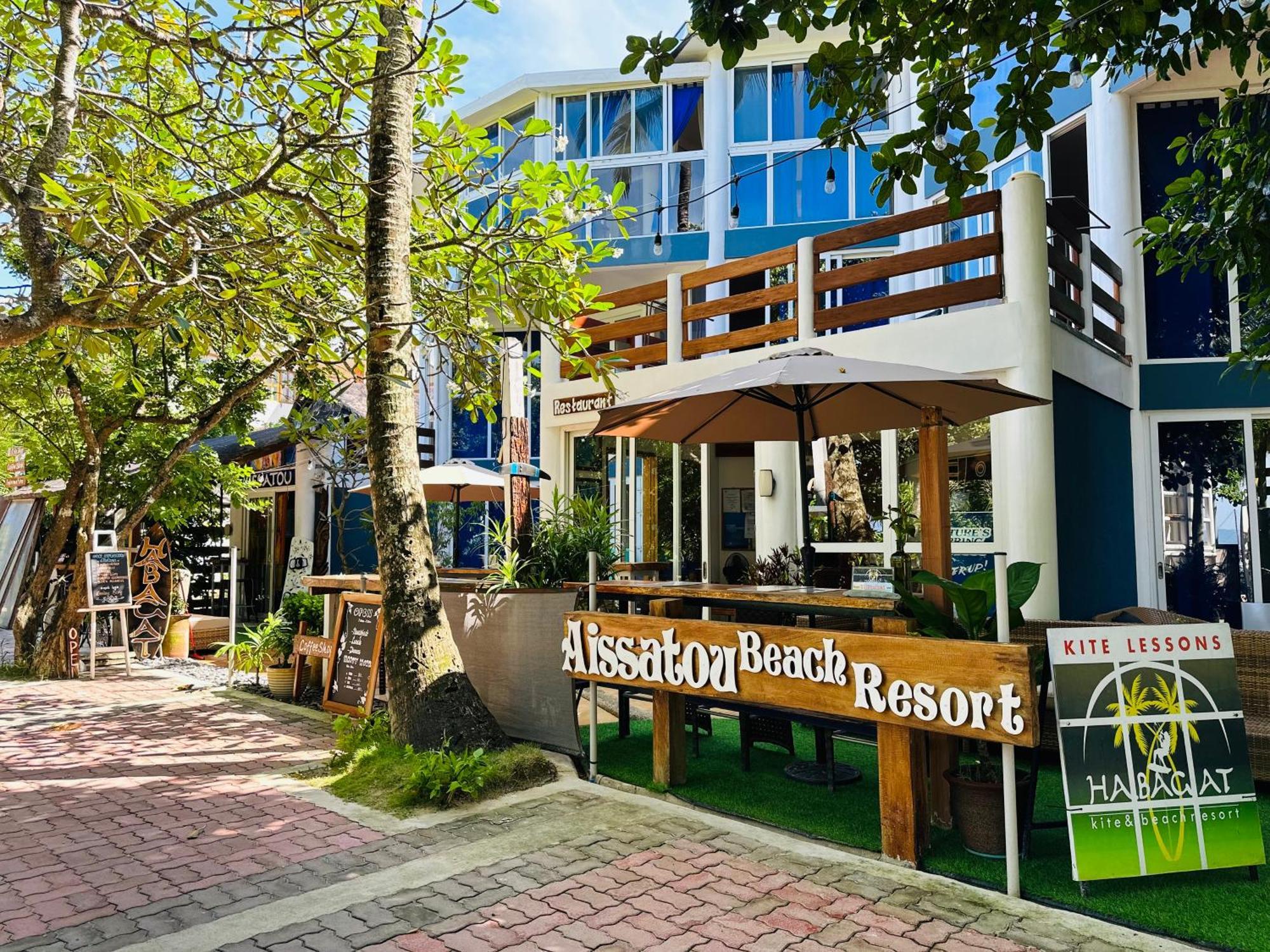 Aissatou Beach Resort Balabag  Exteriör bild