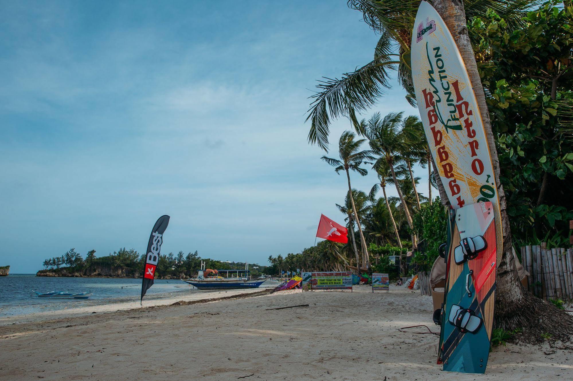 Aissatou Beach Resort Balabag  Exteriör bild